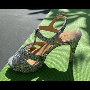 Thalia Sodi 4” heel, 1” platform  beaded sandals